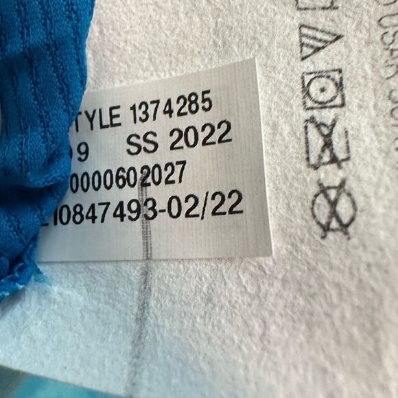 NWT Under Armour Ladies Fitted Crop Tank (S) - Picture 5 of 5